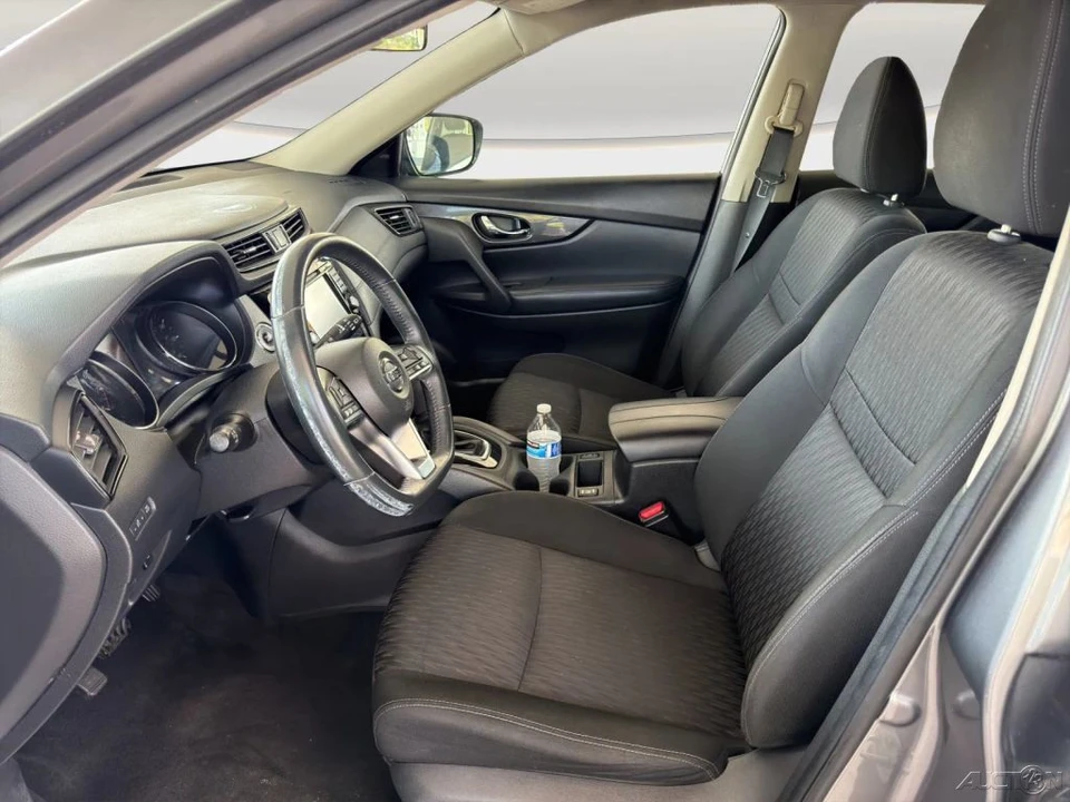 2018 Nissan Rogue - Image 8 of 21