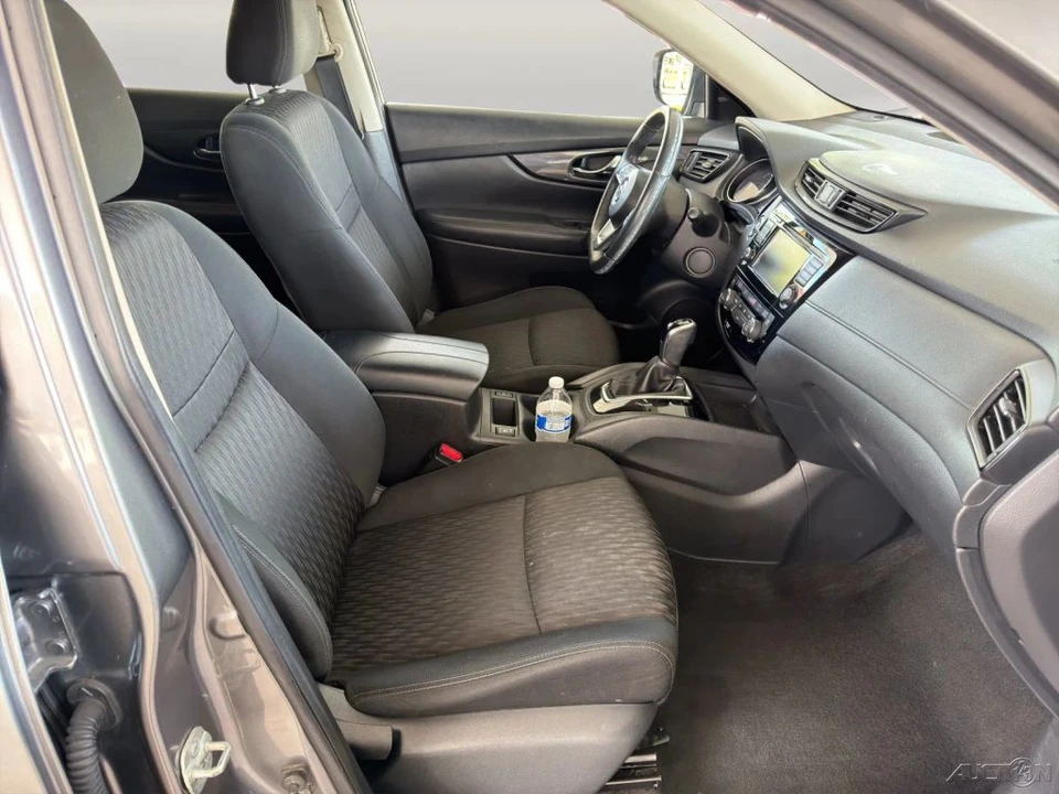 2018 Nissan Rogue - Image 19 of 21