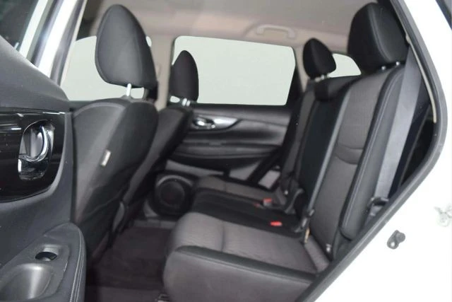 2018 Nissan Rogue - Image 21 of 21