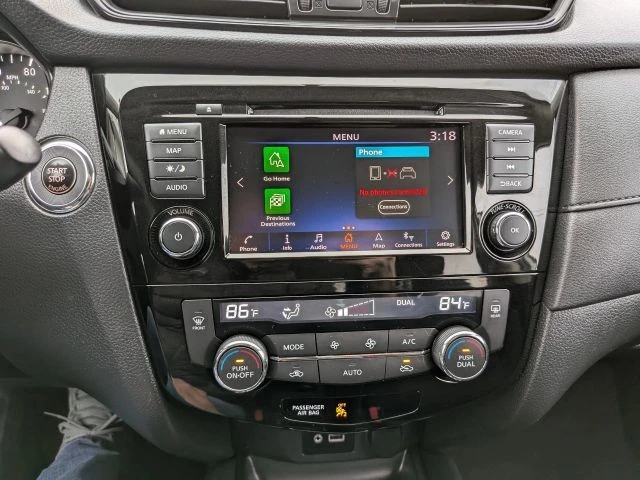 2018 Nissan Rogue - Image 12 of 21
