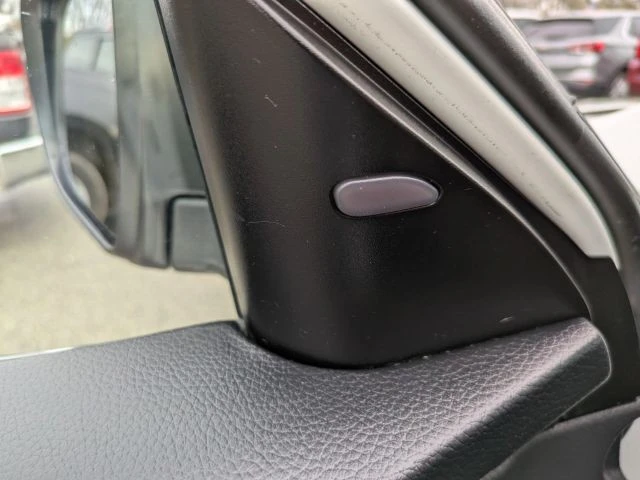 2018 Nissan Rogue - Image 19 of 21