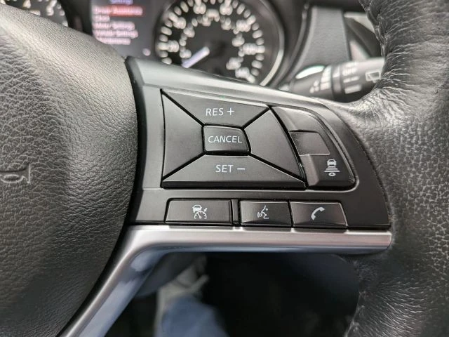 2018 Nissan Rogue - Image 17 of 21