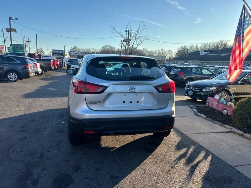 2018 Nissan Rogue - Image 7 of 12