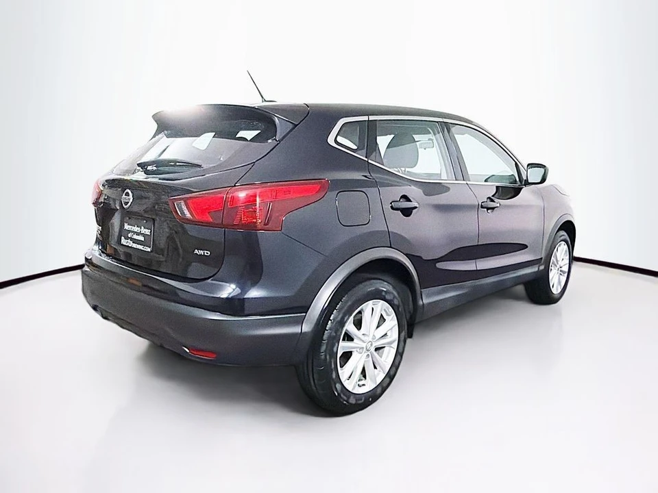 2018 Nissan Rogue - Image 7 of 12