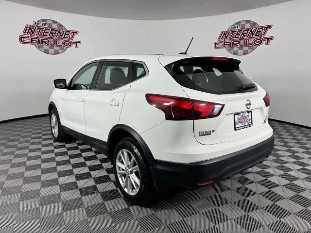 2018 Nissan Rogue - Image 5 of 12