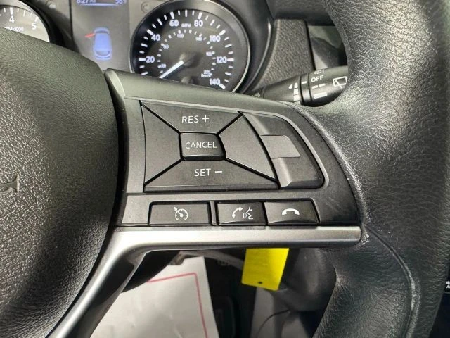 2018 Nissan Rogue - Image 16 of 21