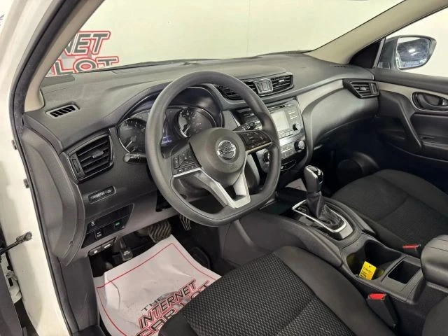 2018 Nissan Rogue - Image 10 of 12