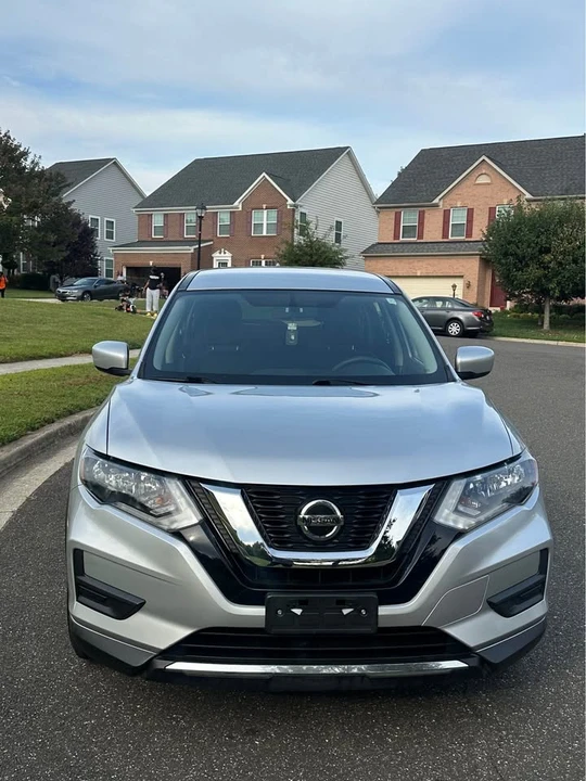 2018 Nissan Rogue - Image 5 of 12