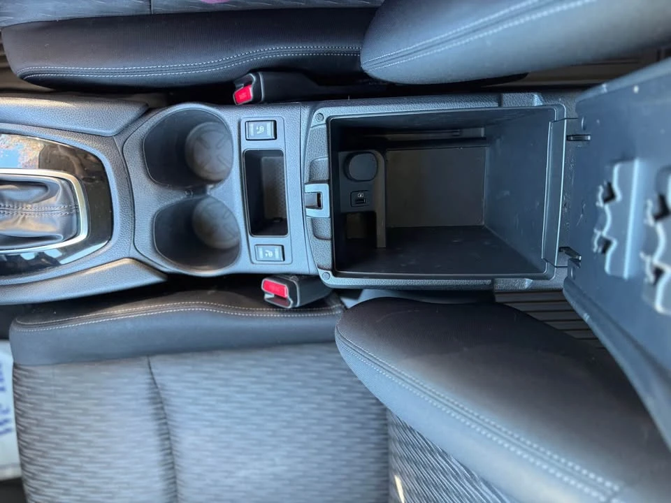 2018 Nissan Rogue - Image 8 of 12
