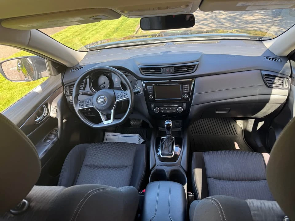 2018 Nissan Rogue - Image 5 of 12