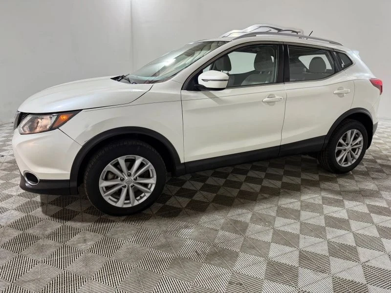 2018 Nissan Rogue - Image 3 of 12