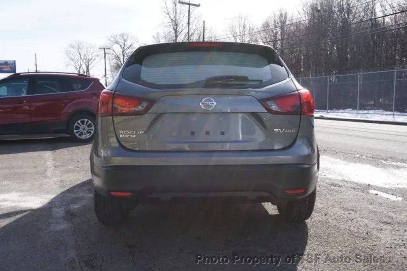2018 Nissan Rogue - Image 6 of 12