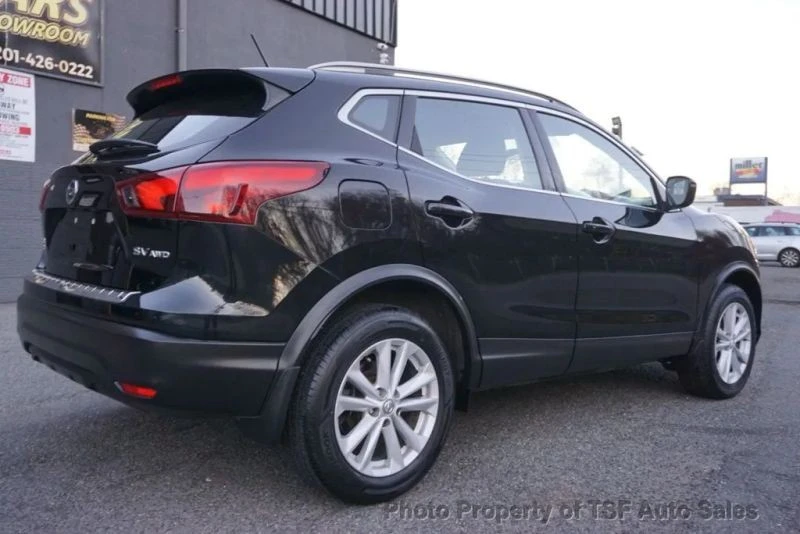 2018 Nissan Rogue - Image 7 of 12