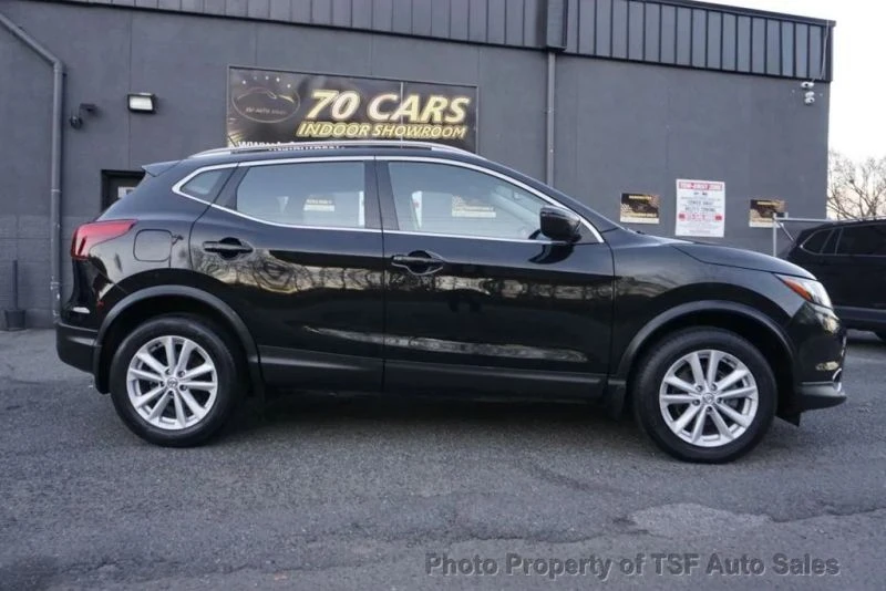 2018 Nissan Rogue - Image 8 of 12