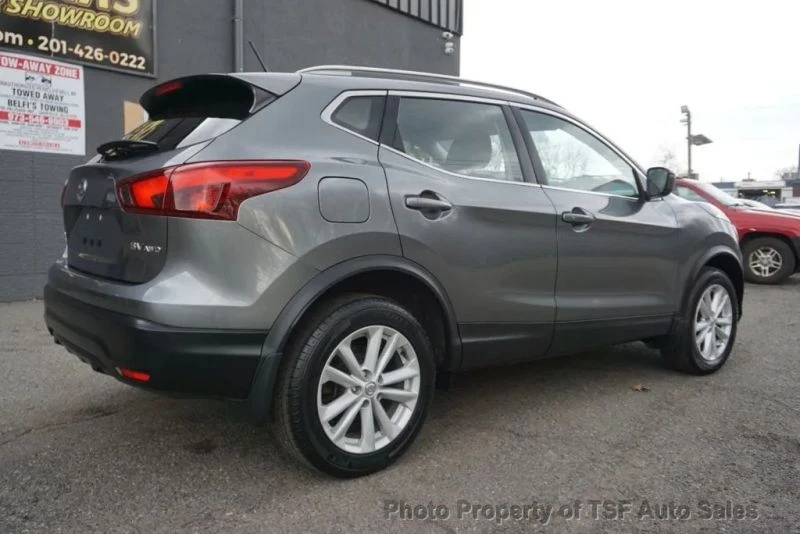 2018 Nissan Rogue - Image 7 of 12