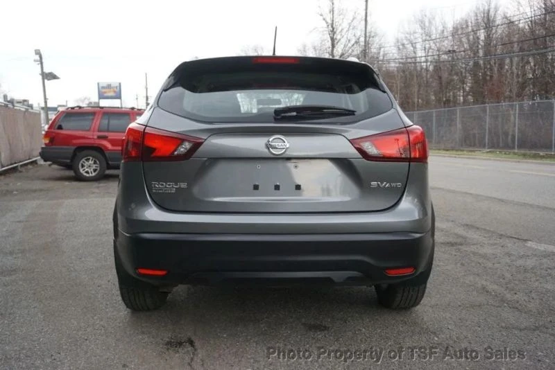 2018 Nissan Rogue - Image 6 of 12