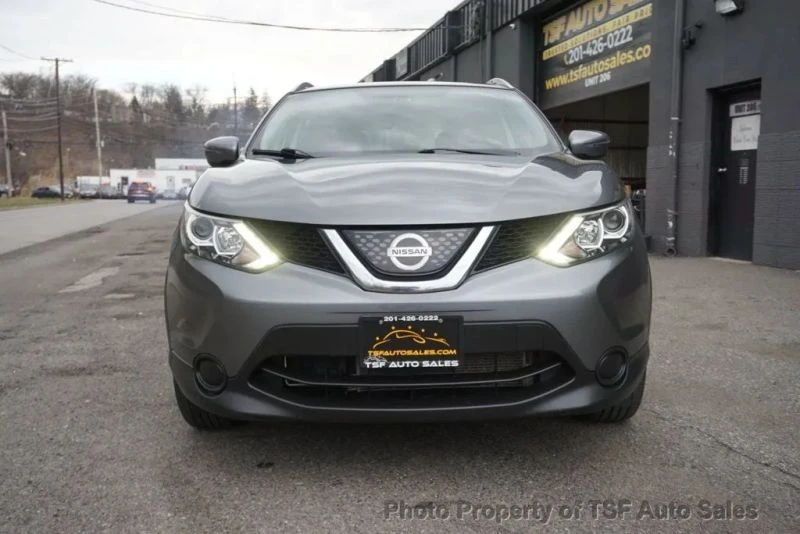 2018 Nissan Rogue - Image 2 of 12