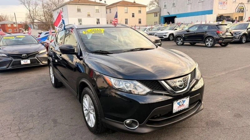 2018 Nissan Rogue - Image 2 of 12