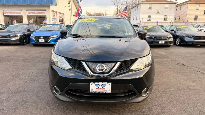 2018 Nissan Rogue - Image 3 of 12