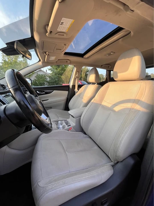 2018 Nissan Rogue - Image 14 of 20