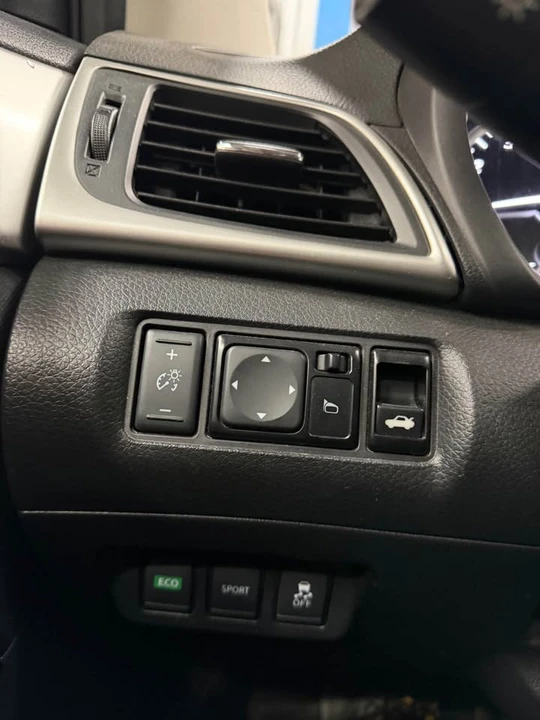 2018 Nissan Sentra 7th Gen - Image 12 of 19