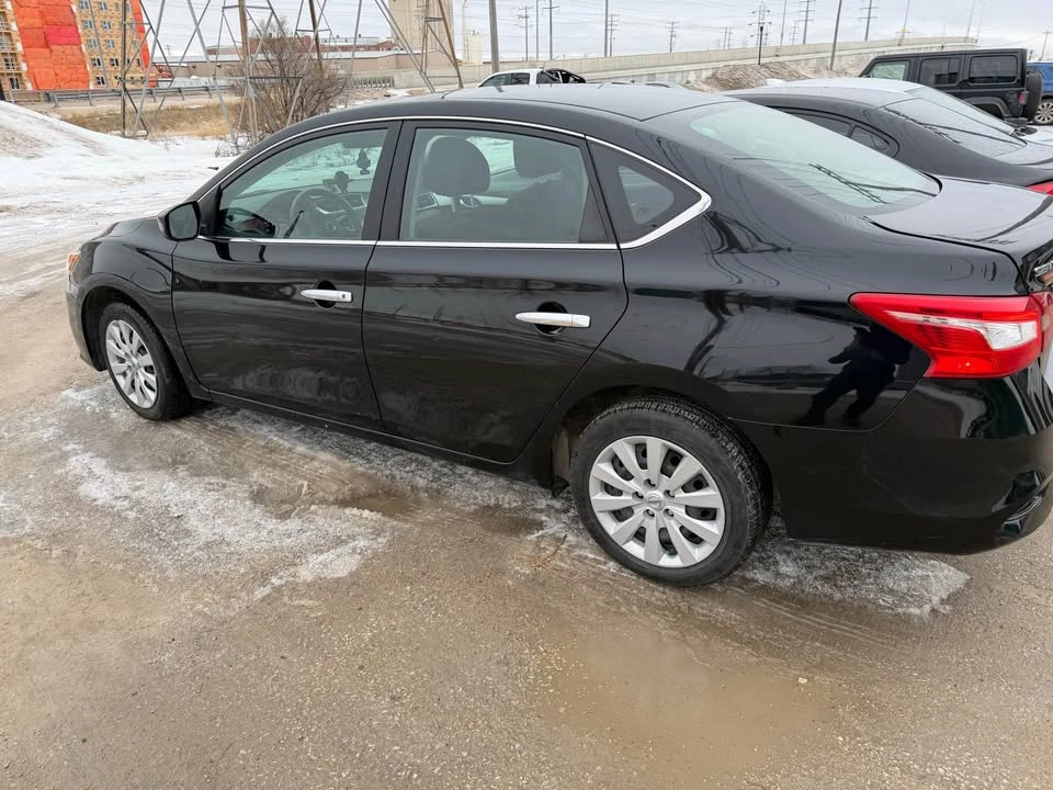 2018 Nissan Sentra 7th Gen - Image 5 of 19