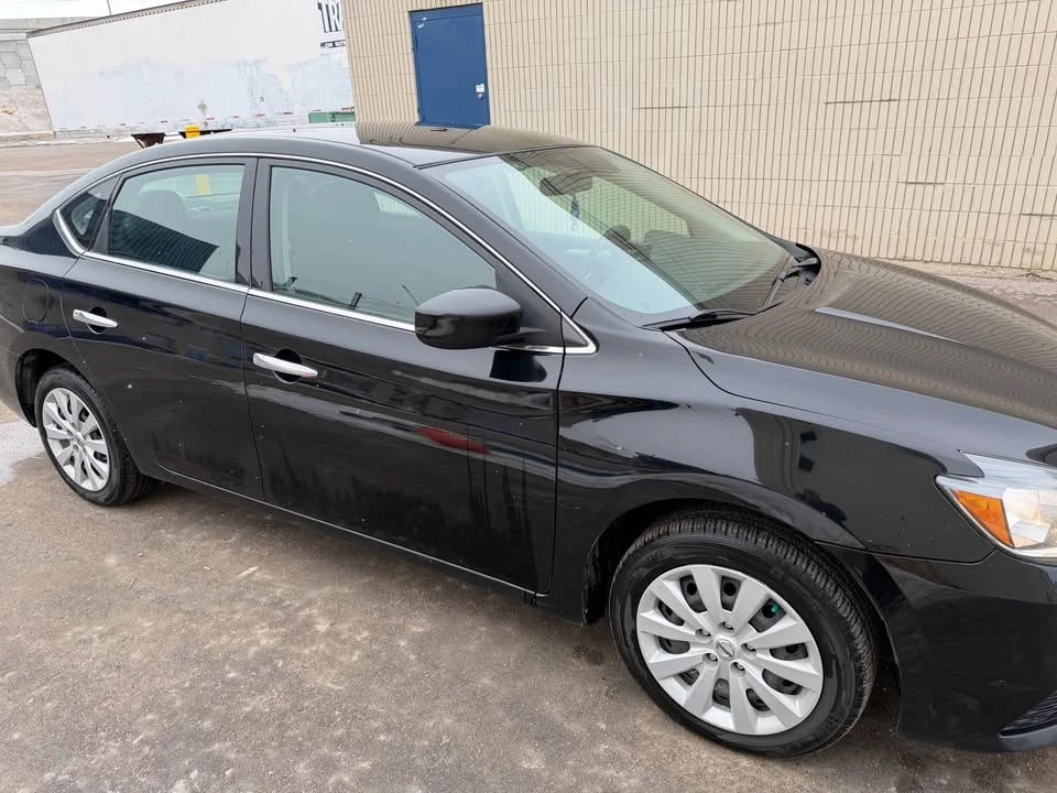 2018 Nissan Sentra 7th Gen - Image 10 of 19