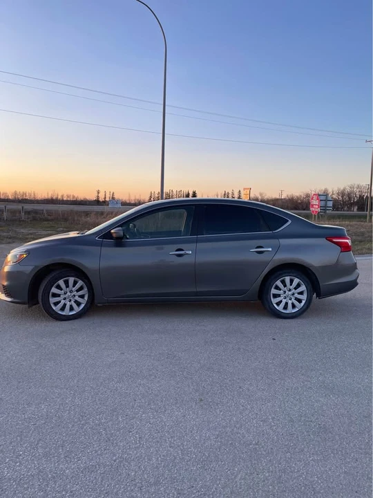2018 Nissan Sentra 7th Gen - Image 4 of 13