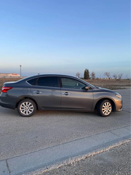 2018 Nissan Sentra 7th Gen - Image 7 of 13