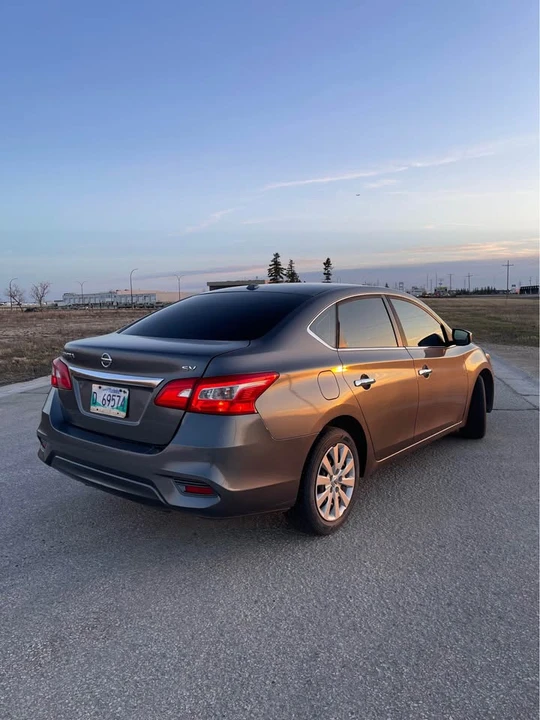 2018 Nissan Sentra 7th Gen - Image 6 of 13