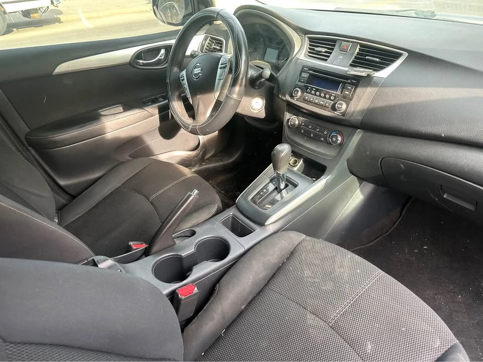 2018 Nissan Sentra 7th Gen - Image 5 of 6