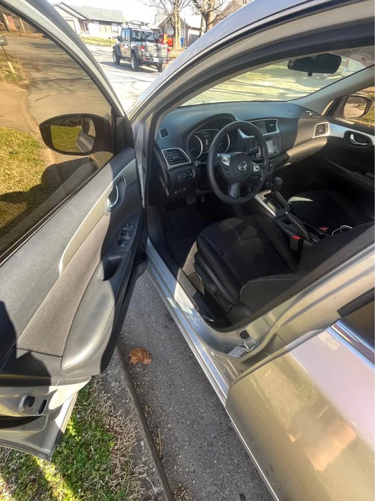 2018 Nissan Sentra 7th Gen - Image 9 of 10