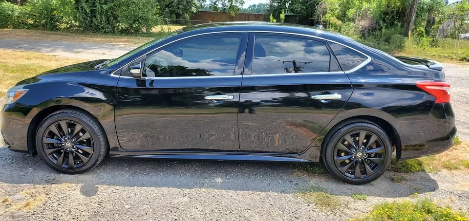 2018 Nissan Sentra 7th Gen - Image 5 of 15
