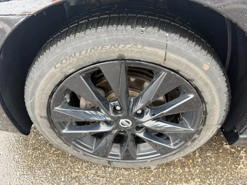 2018 Nissan Sentra 7th Gen - Image 9 of 12