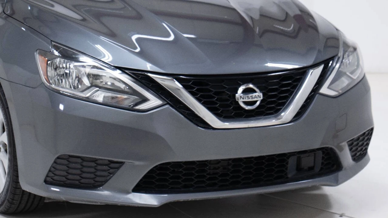 2018 Nissan Sentra 7th Gen - Image 10 of 21