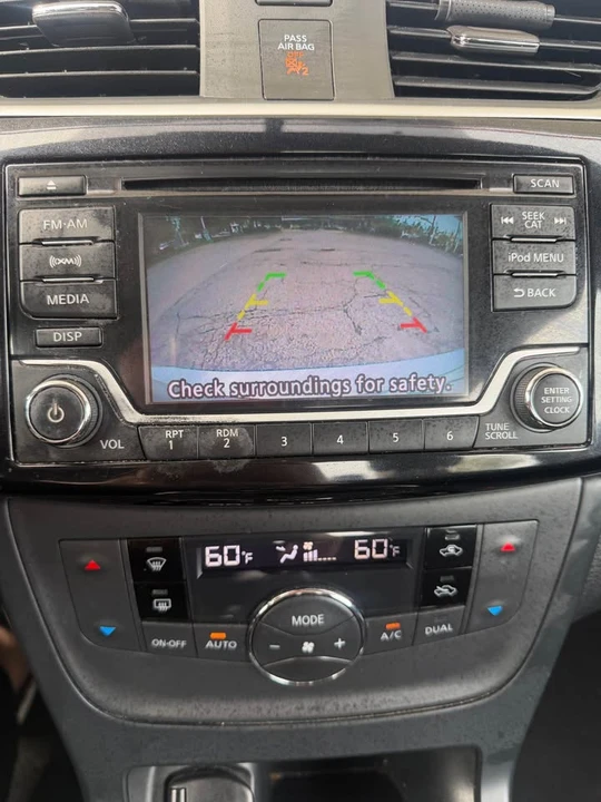 2018 Nissan Sentra 7th Gen - Image 12 of 19