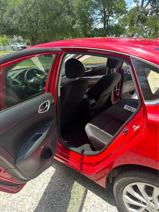 2018 Nissan Sentra 7th Gen - Image 10 of 11