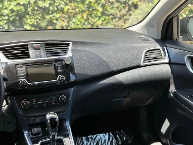 2018 Nissan Sentra 7th Gen - Image 17 of 21