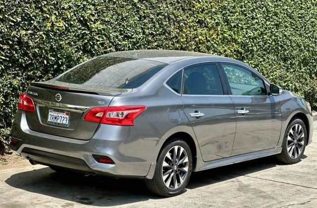 2018 Nissan Sentra 7th Gen - Image 11 of 21