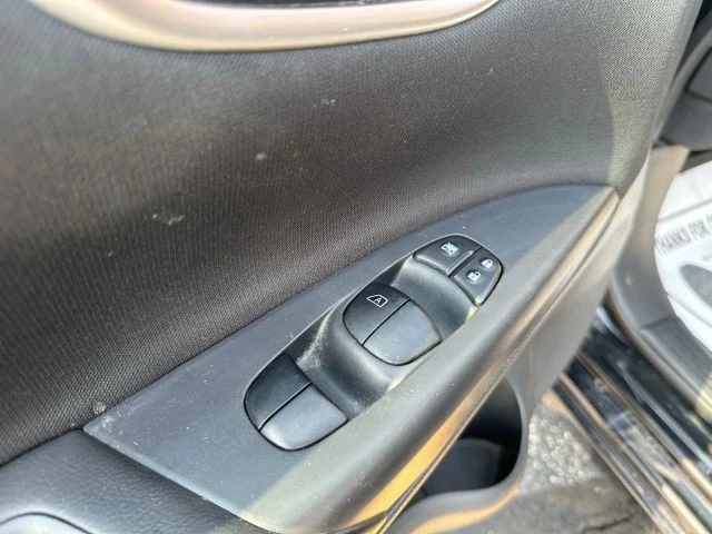 2018 Nissan Sentra 7th Gen - Image 10 of 21