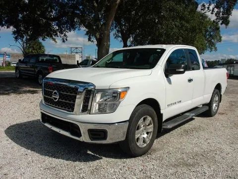 2018 Nissan Titan King Cab SV