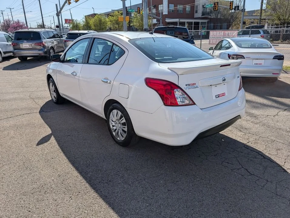 2018 Nissan Versa - Image 8 of 20