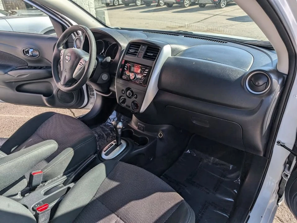 2018 Nissan Versa - Image 13 of 20