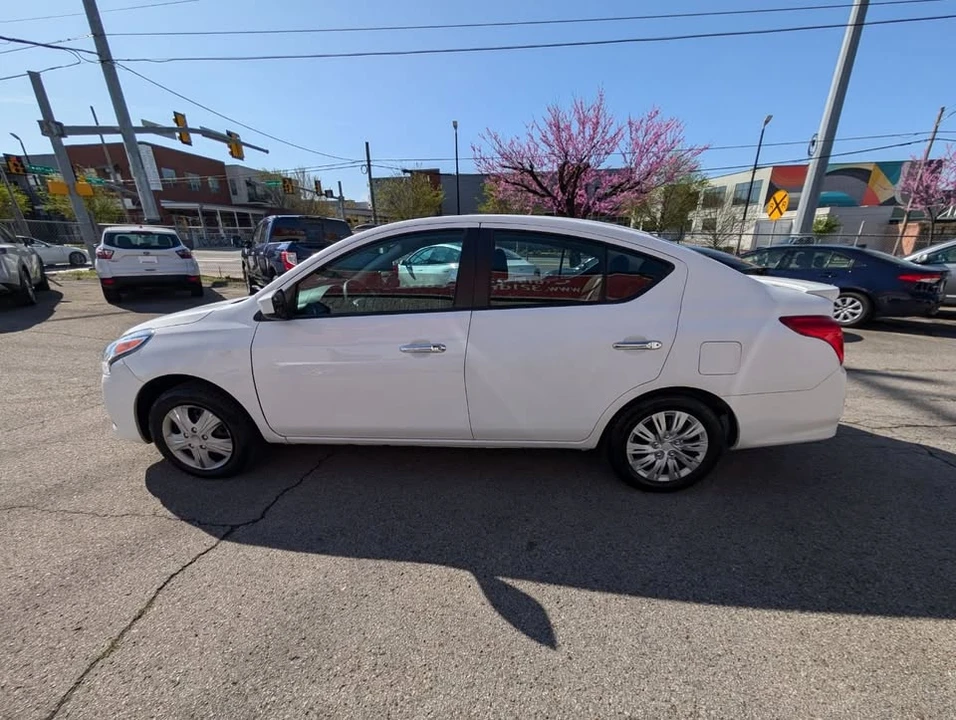 2018 Nissan Versa - Image 9 of 20
