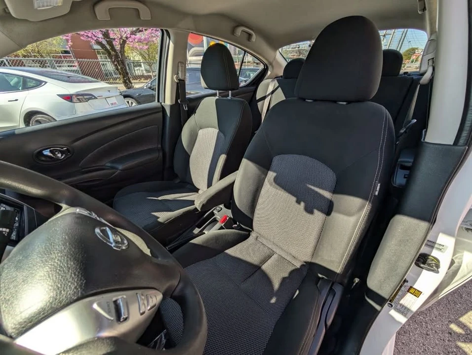 2018 Nissan Versa - Image 16 of 20