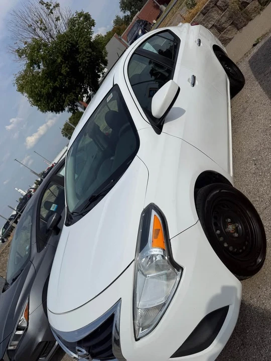 2018 Nissan Versa - Image 5 of 5