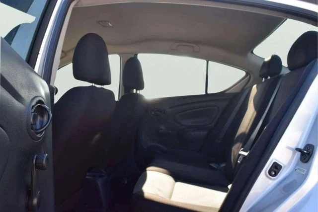 2018 Nissan Versa - Image 13 of 21