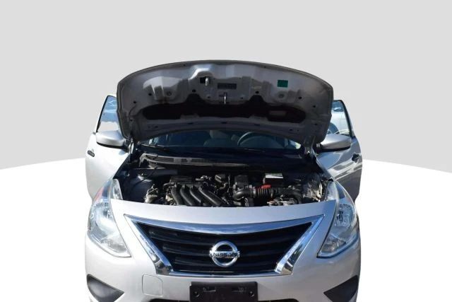 2018 Nissan Versa - Image 16 of 21