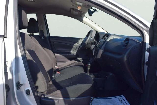 2018 Nissan Versa - Image 14 of 21