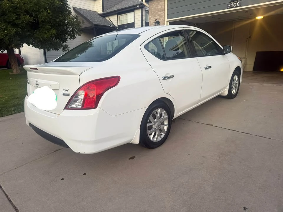 2018 Nissan Versa - Image 4 of 8